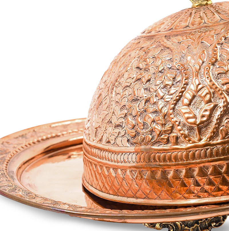 Platter with Dome Cover 16" Large. Secondary image